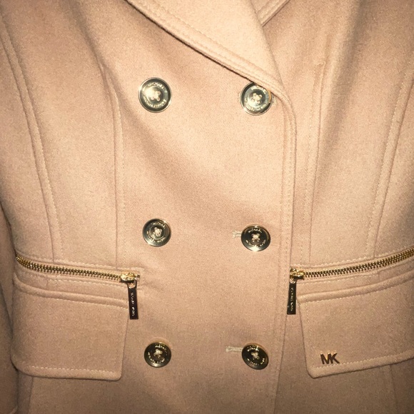 Michael Kors Tan Coat Seasonal Use Only NEW CONDITION - Picture 9 of 11